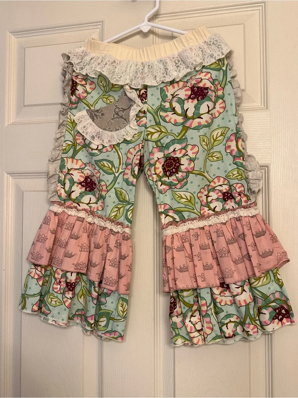Mustard Pie Girls Floral Ruffle Capri Pants